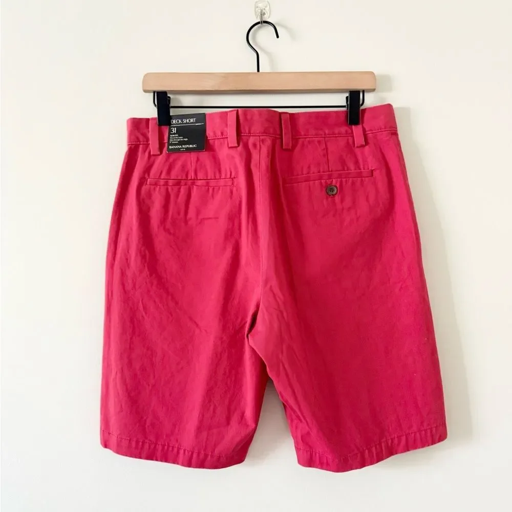 NWT Banana Republic Slim Fit Deck Short 9” inseam in Washed Red - Size 31